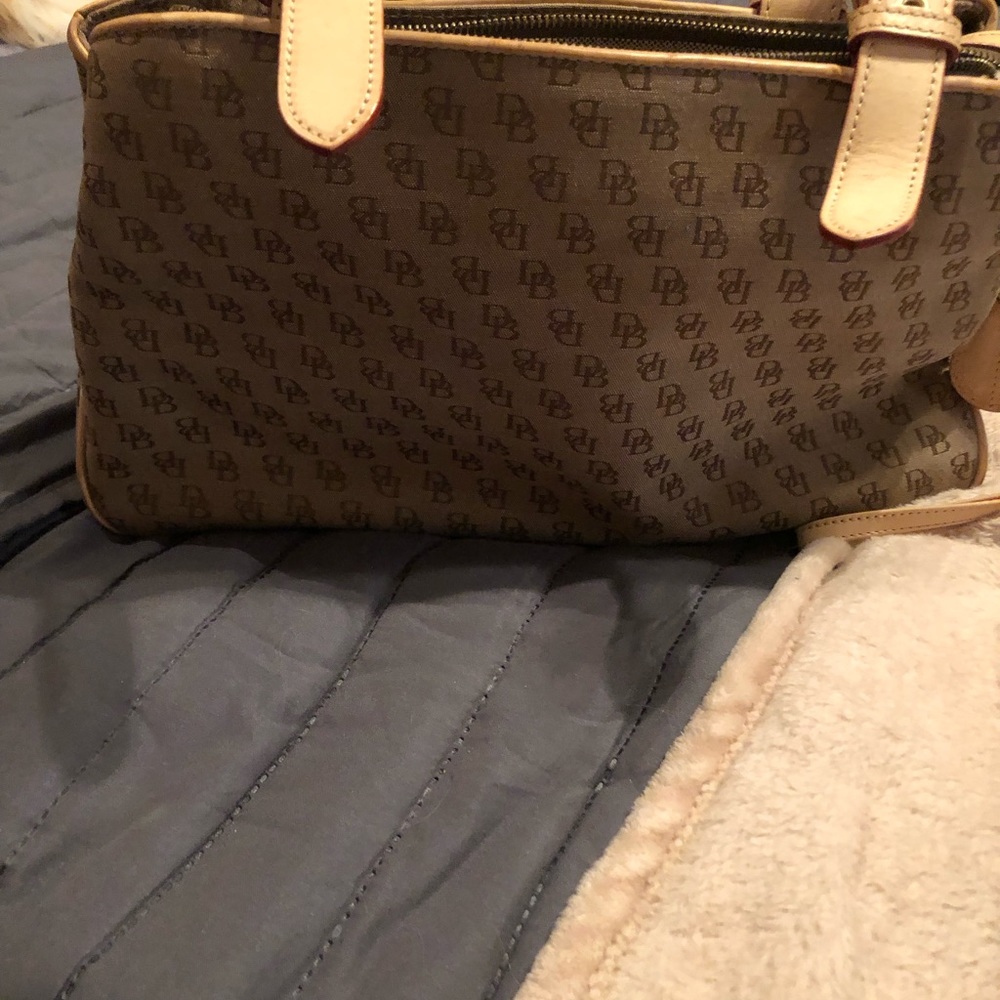 Dooney Bourke - Picture 2 of 2